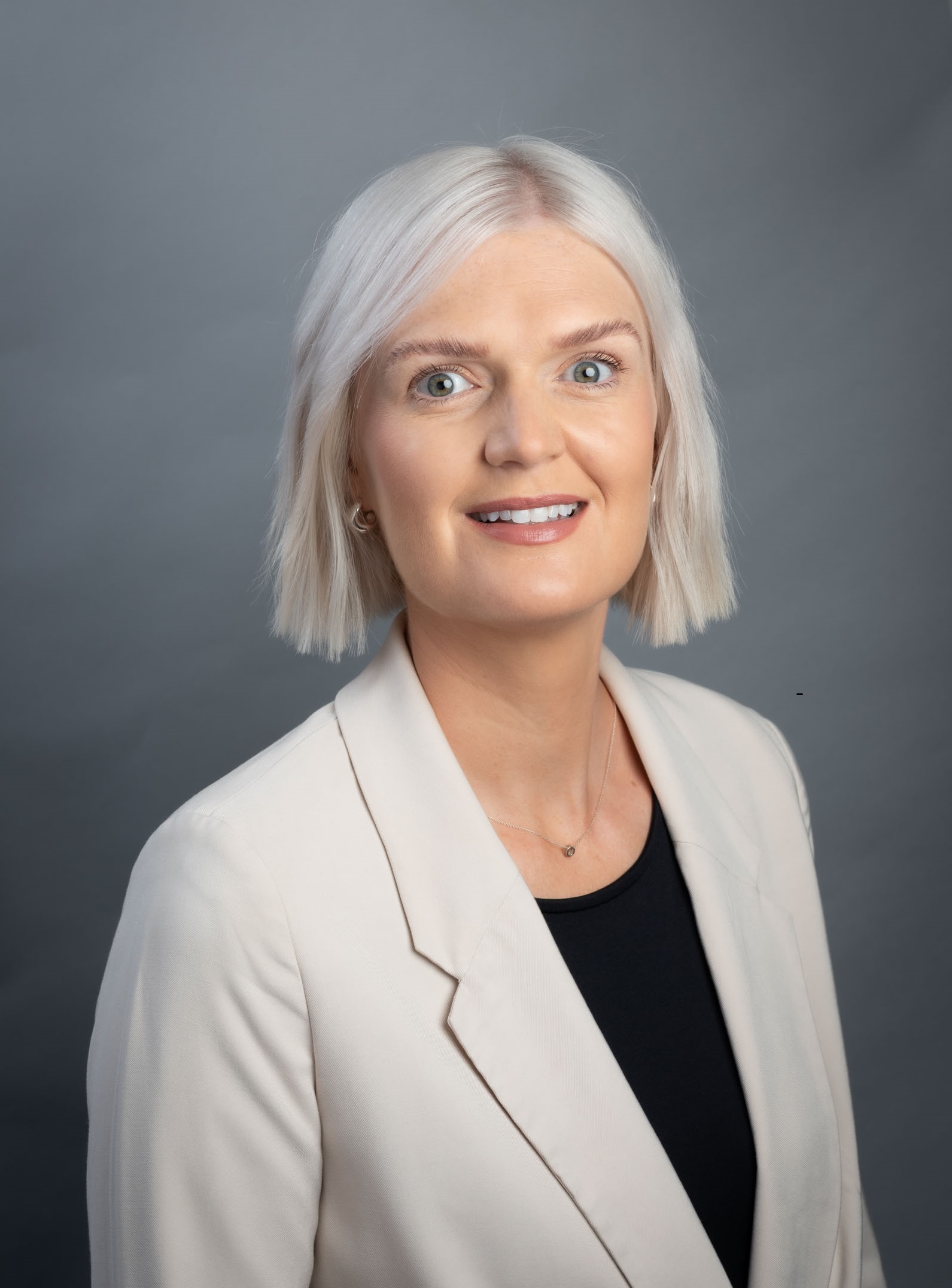 Emily Kirk Royston P LORES 7281
